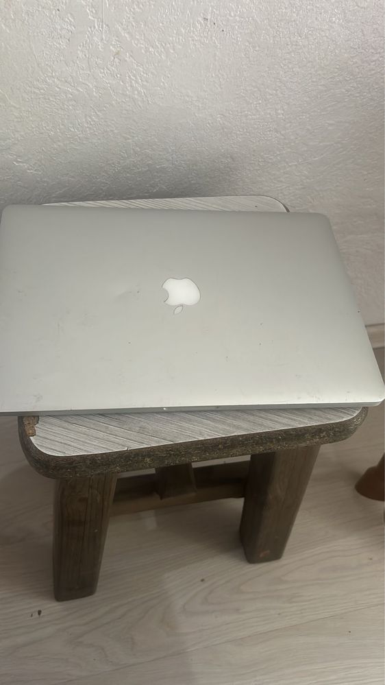Продам Macbook pro15 на запчасти
