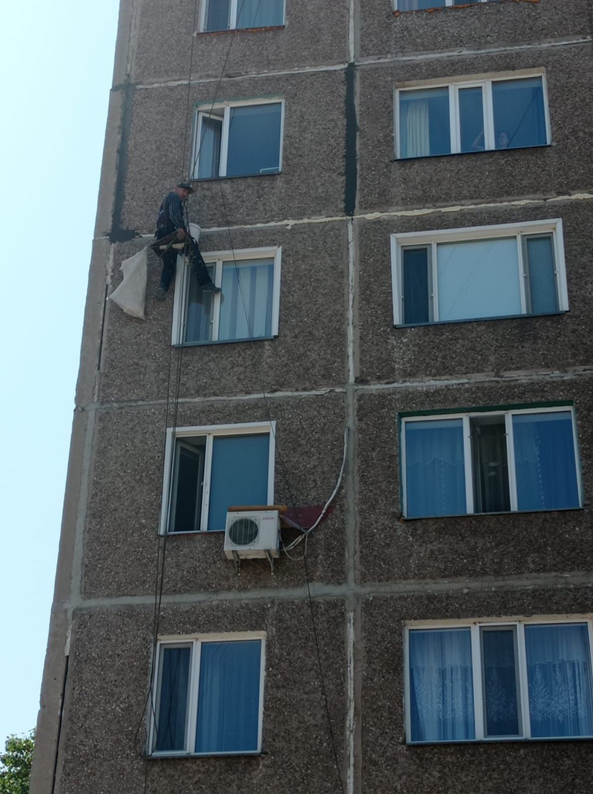 Альпинисты. Высотные работы.