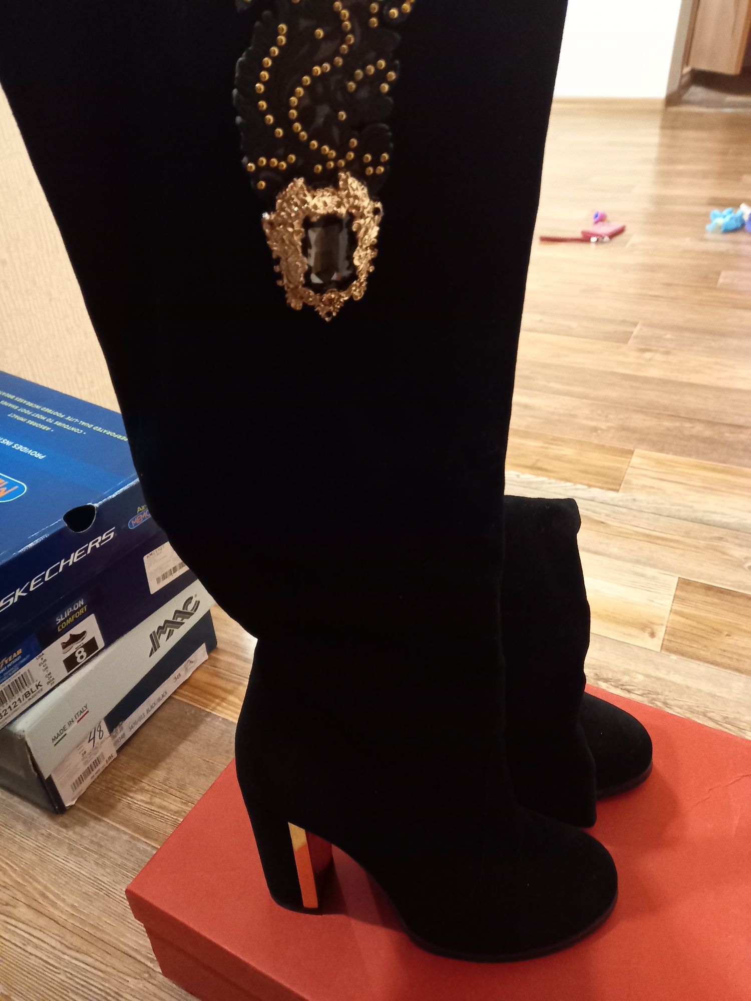 Продам сапожки 38 размера