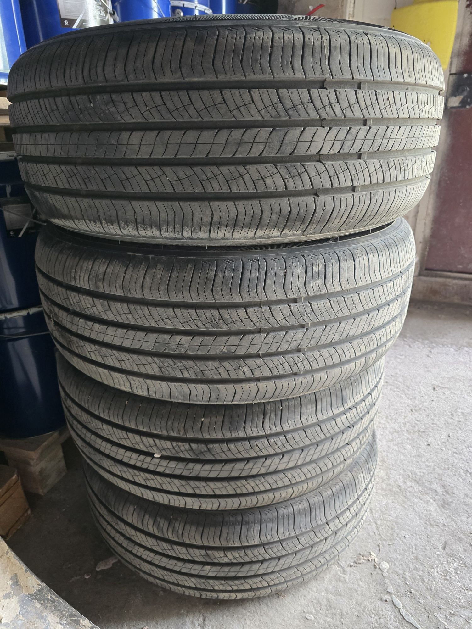 Шины летние 265/60 r18