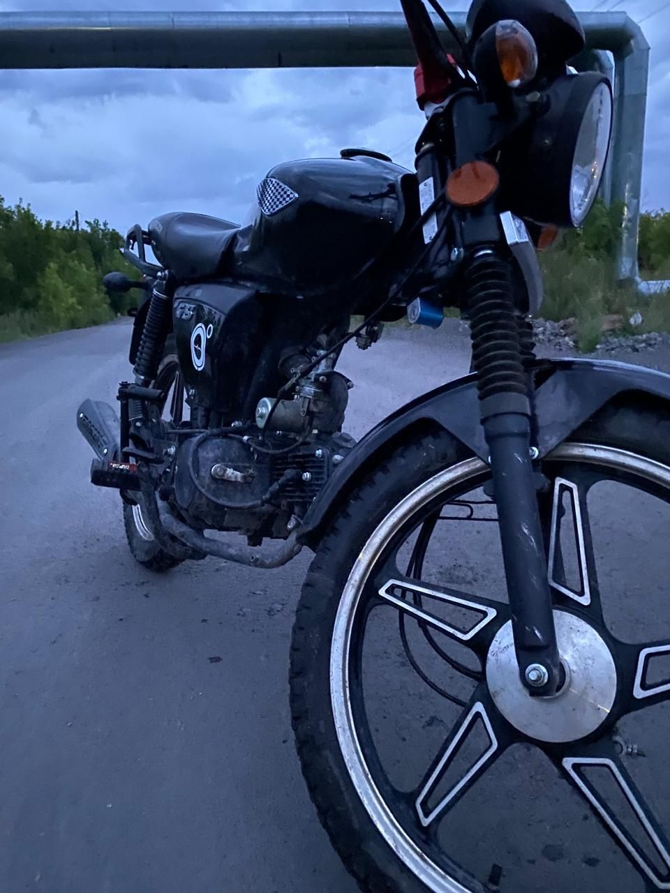 Alpha Racer 125.