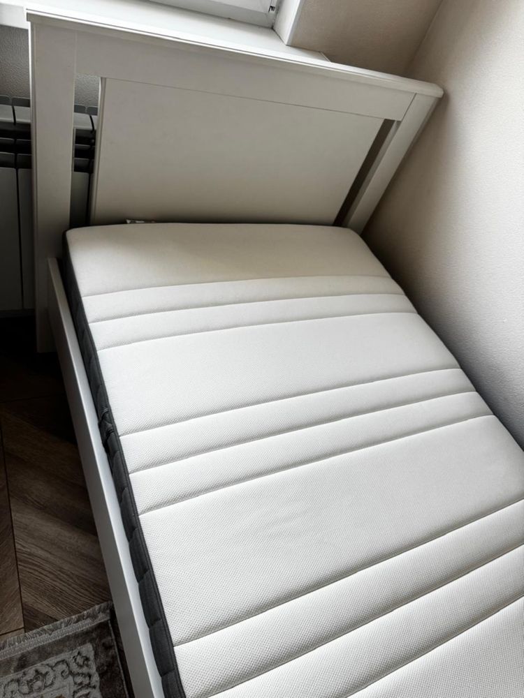 Продам Кровать подростковая  IKEA