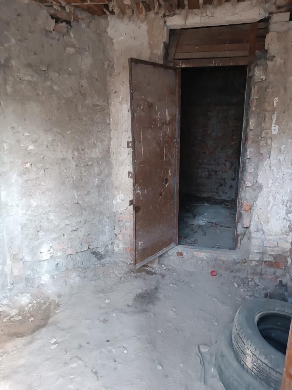 Гараж капитальный (складское помещение), с выкупленной землёй, 73 КВ.м