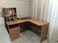 Продам компьютерный стол