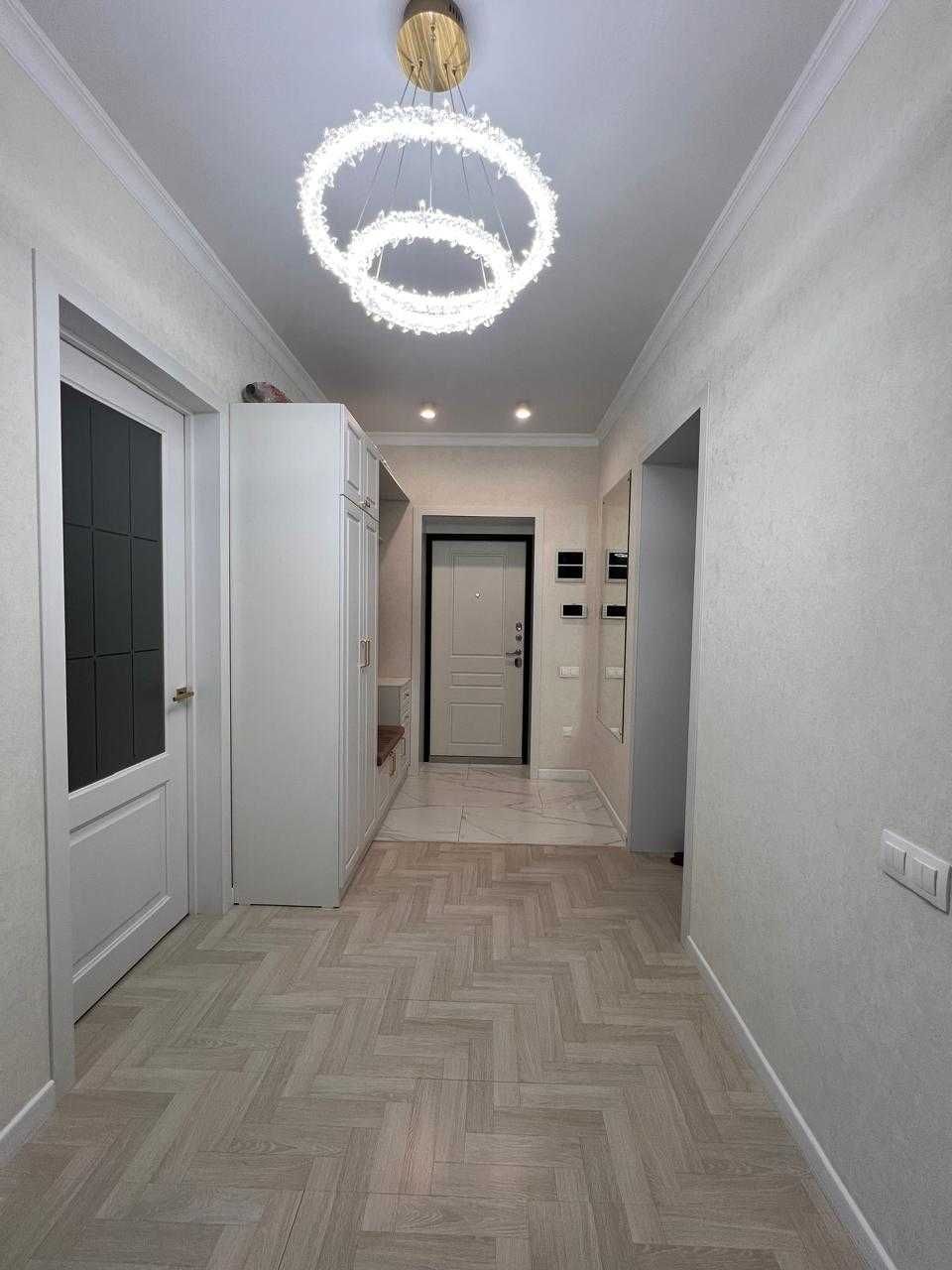Продается 3 комн квартира в ЖК Жана Алтай в самом центре