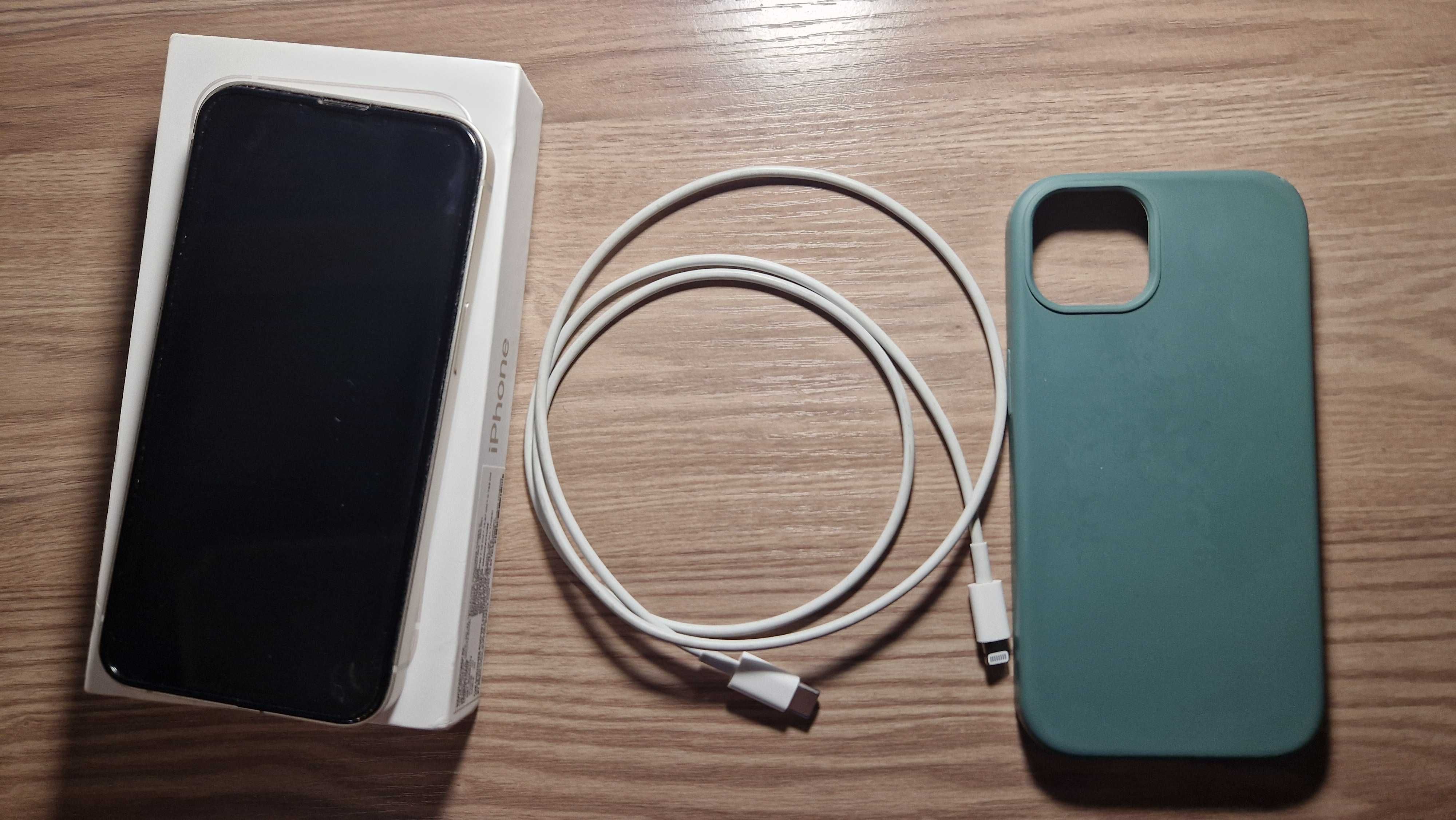 iPhone 13 белый 128 Гб. Батарея  96%