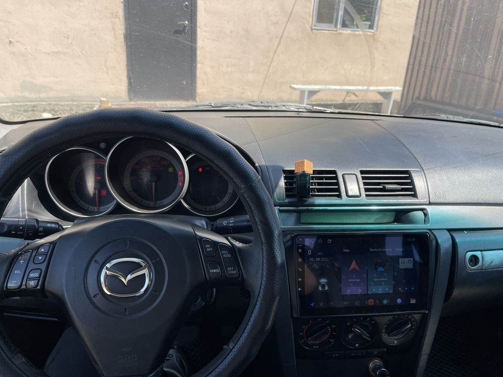 Продаю автомобиль Mazda 3