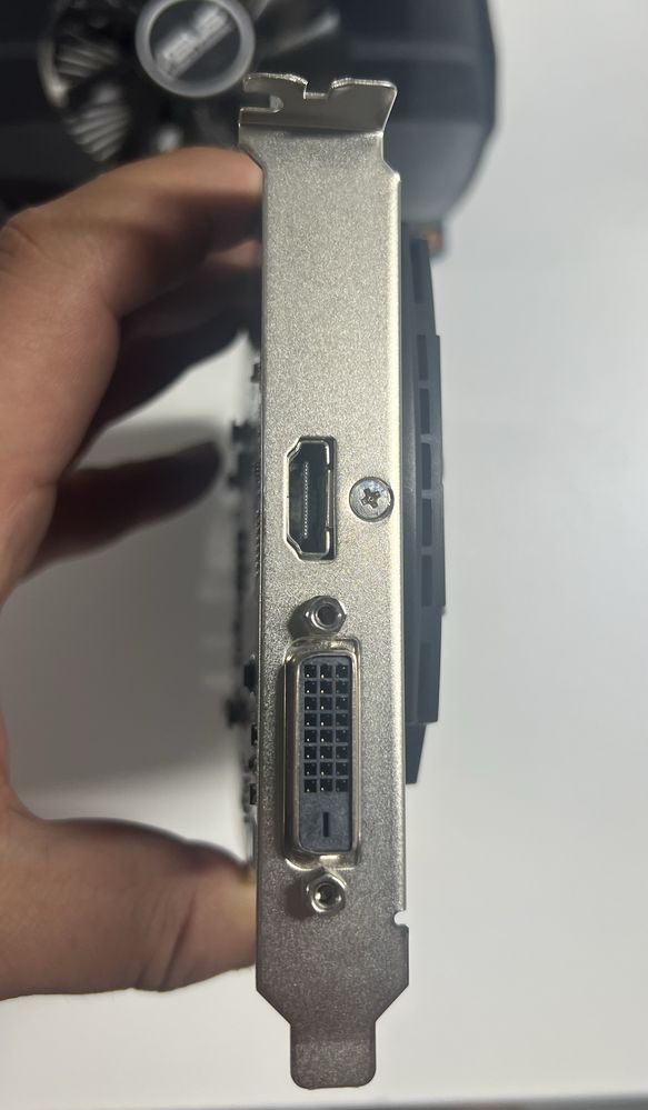 Видеокарты Asus GT 1030 2 Gb в хорошем состоянии