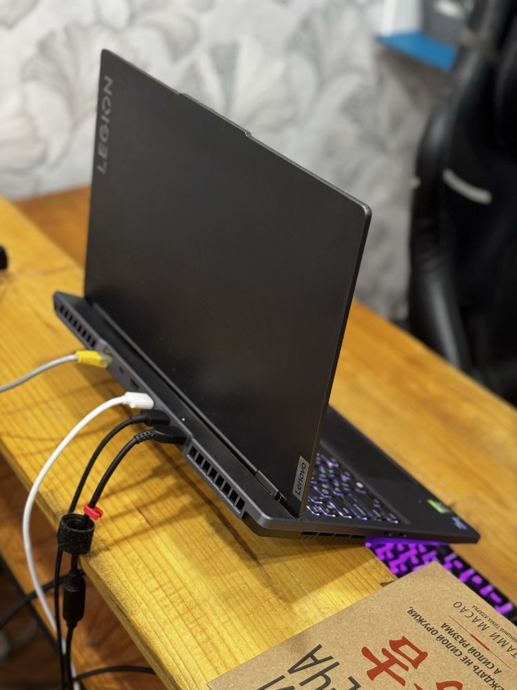 Мощный игоровой Ноутбук LENOVO Legion 5
