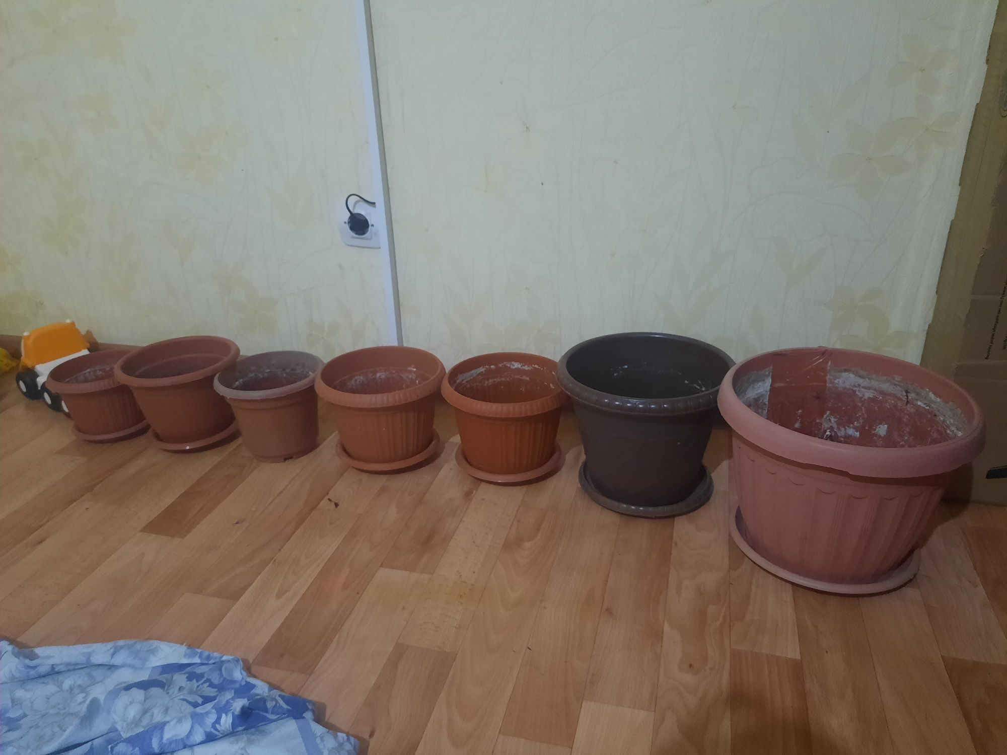 Продам горшок для цветов 5000 теңге