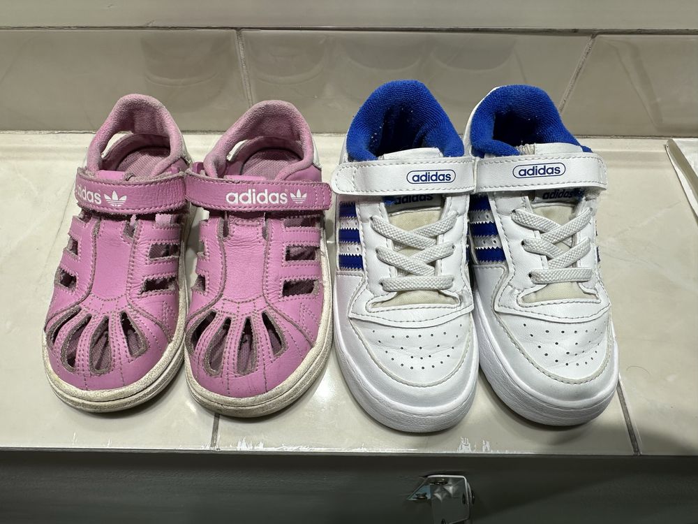 Детские кроссовки Adidas и сандалии Biomecanics