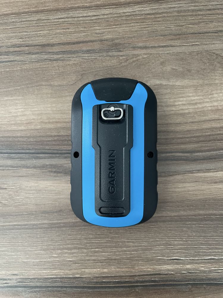 Продаю туристический GPS-навигатор Garmin eTrex Touch 25