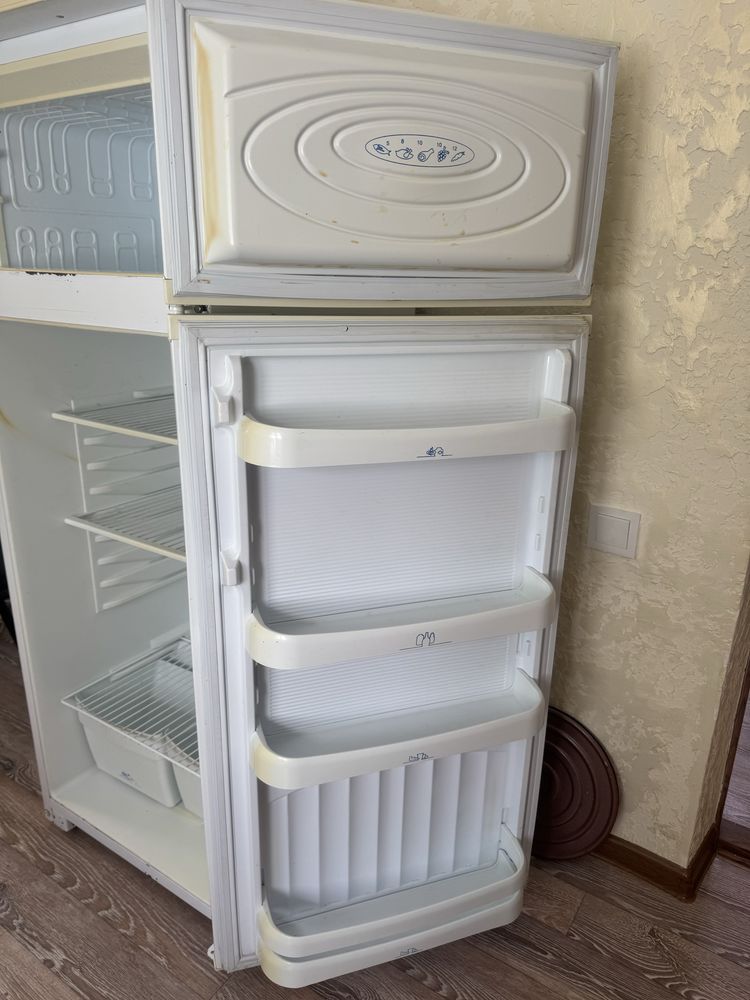 Продам холодильник по доступной цене