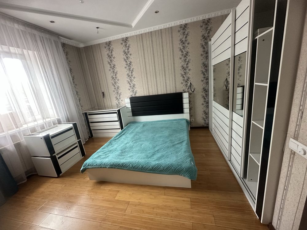 Срочно!!! Продается спаль гарнитур.Без матраса.Польский б/у.