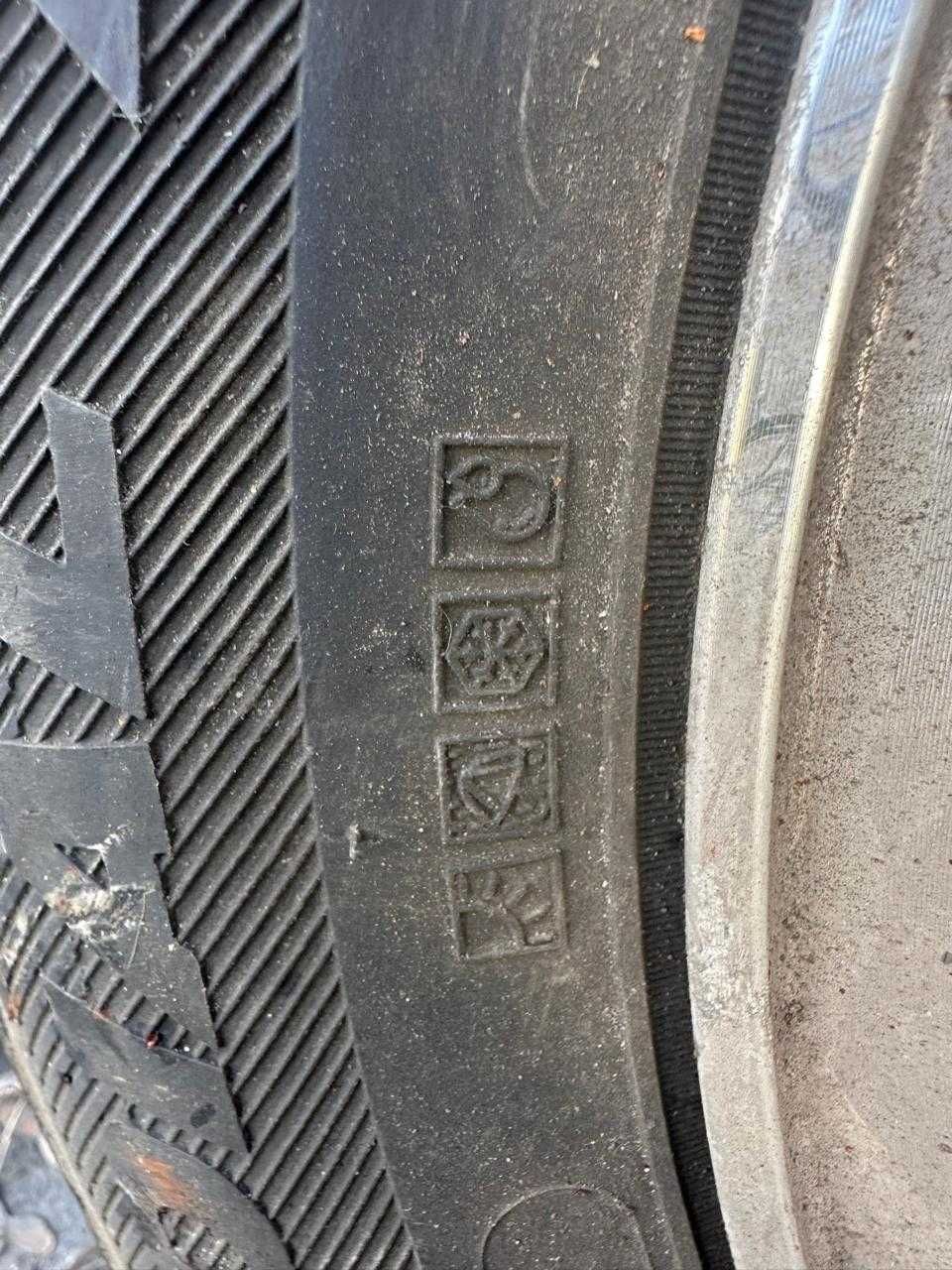 летняя резина c дисками 195/65R15