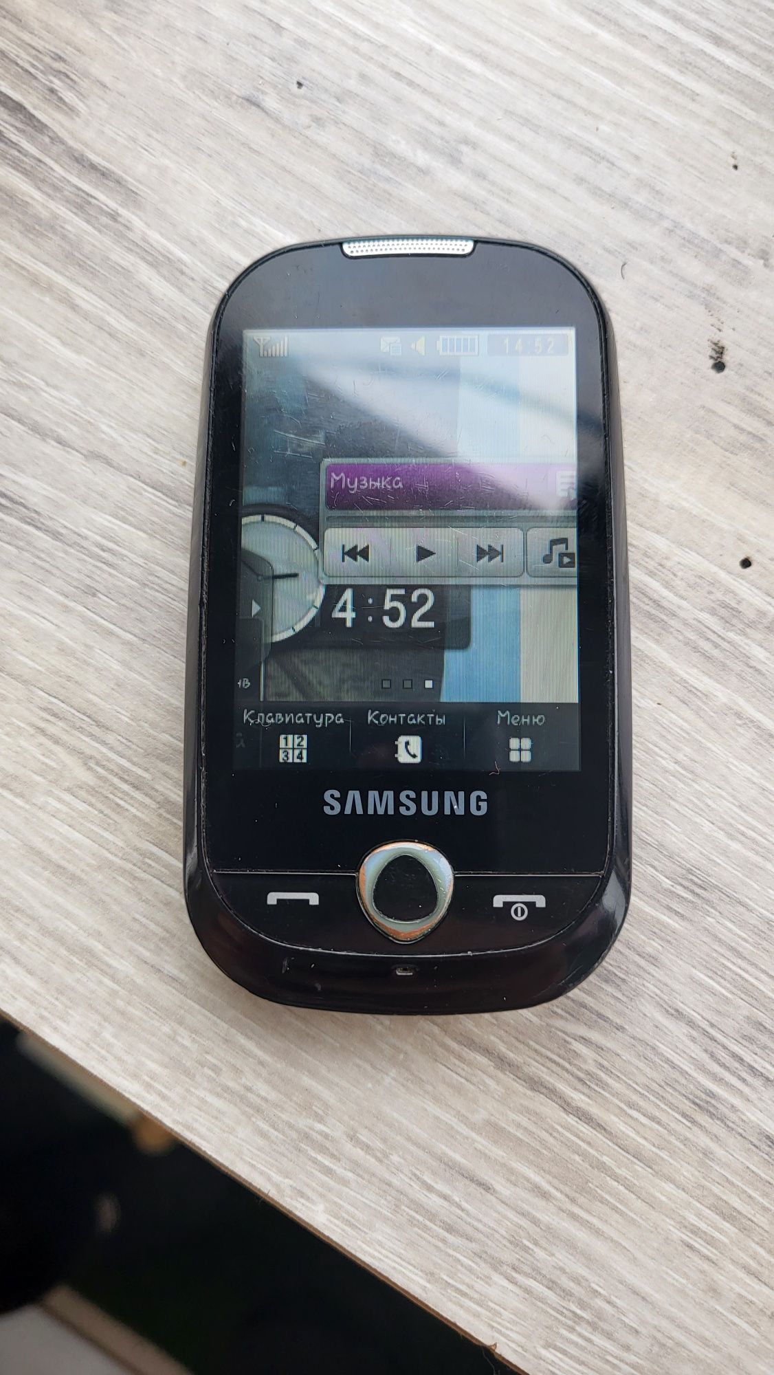 Смартфон Samsung Corby