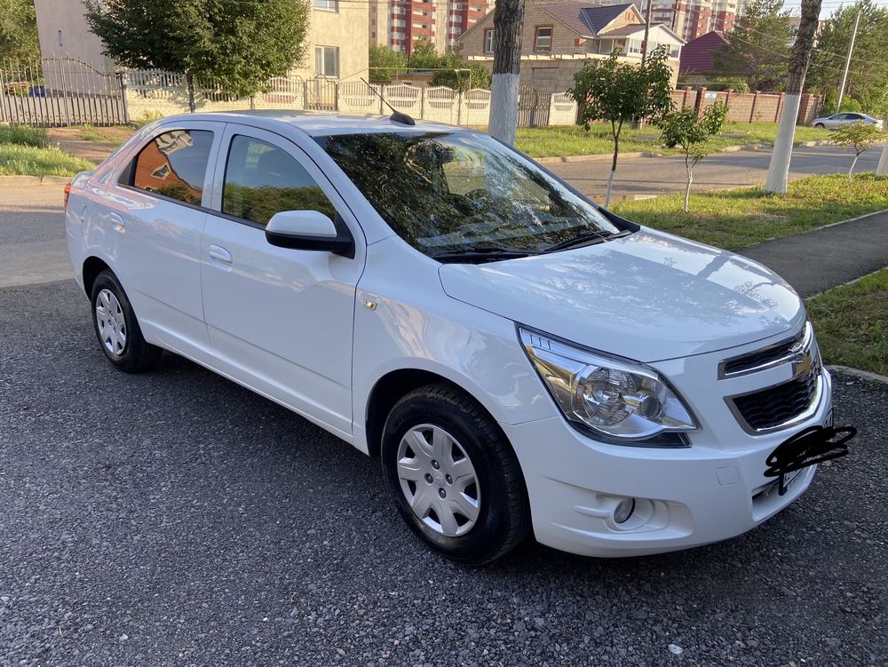 Авто chevrolet cobalt 2022