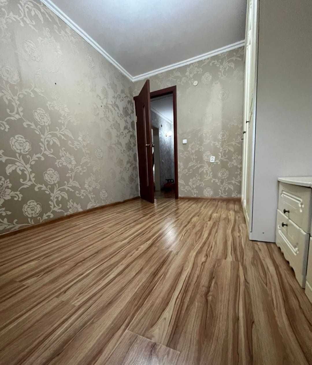 Продаётся 3 ком квартира 4 мкр