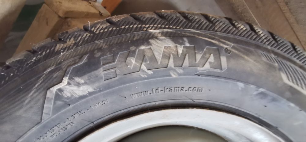 Зимний Покрышка+балон 185х70 R14