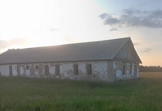 Продам здание на слом.