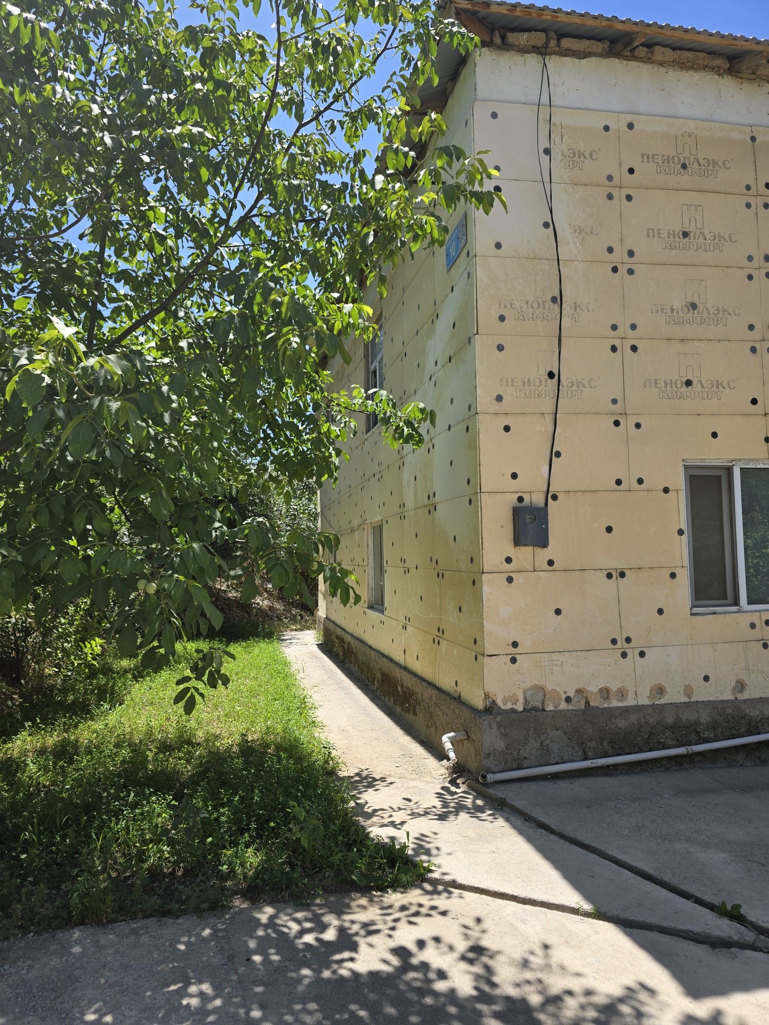 Продаеться 2 этажный дом в Самсоновке