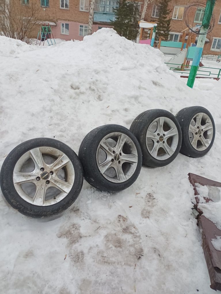 Продам Титанки  на 16,15