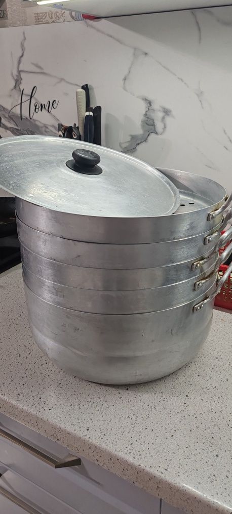Продам большую мантоварку