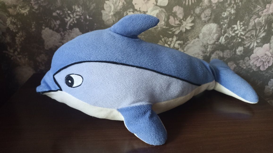 Продам плюшевую игрушку Косатка