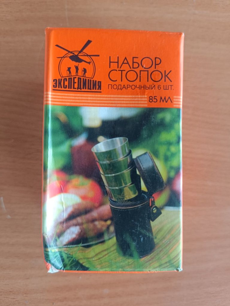 Набор стопок 6в1 в кожаном чехле