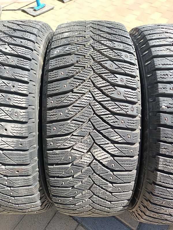 Шины 205/55 R16 - "Triangle IceLink PS01" (Китай), шипованные.