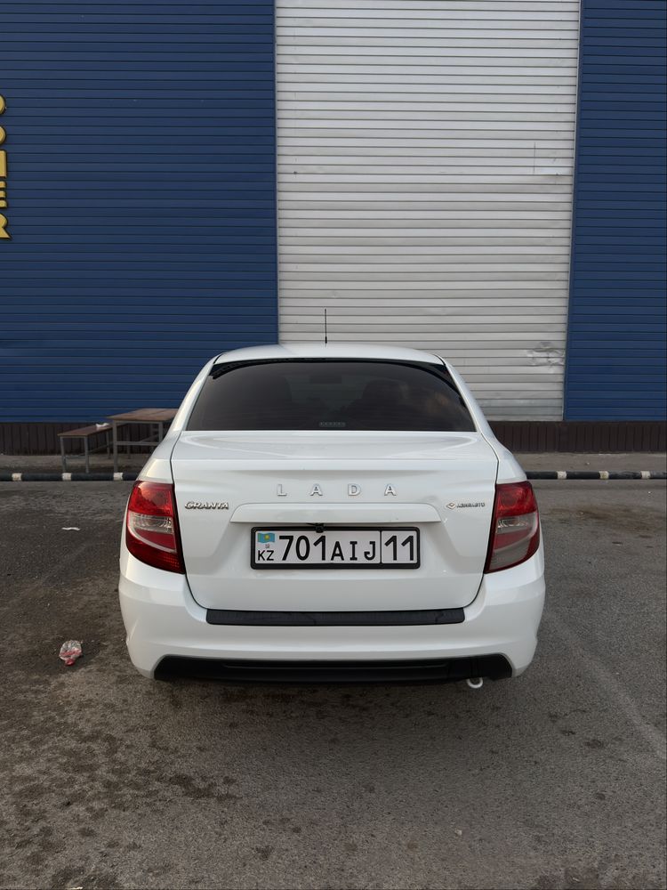 Lada granta fl в родном окрасе