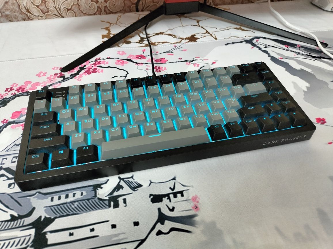 Игровая клавиатура Dark Project в отличном состоянии