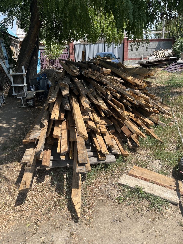 Продаю доски (б/у, разные размеры)