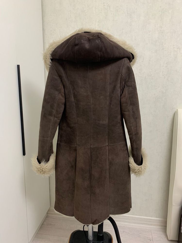 Продам женскую дубленку