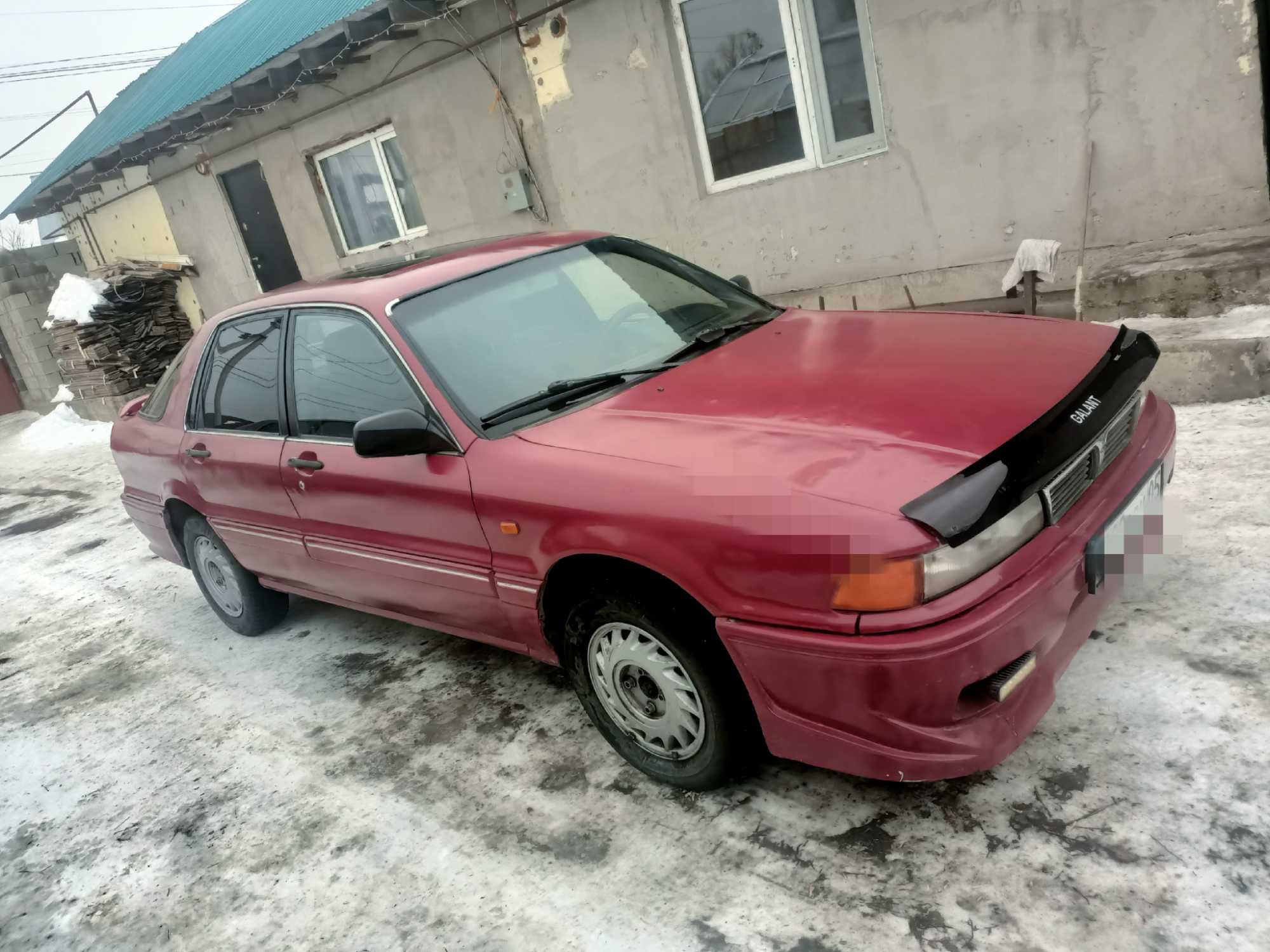 Mitsubishi Galant