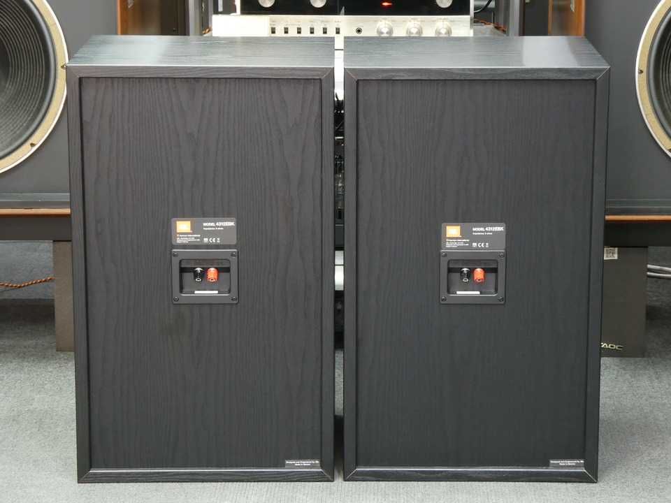 Акустика JBL 4312E