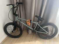 BMX почти не ездил 2 года был на парковке и пылился