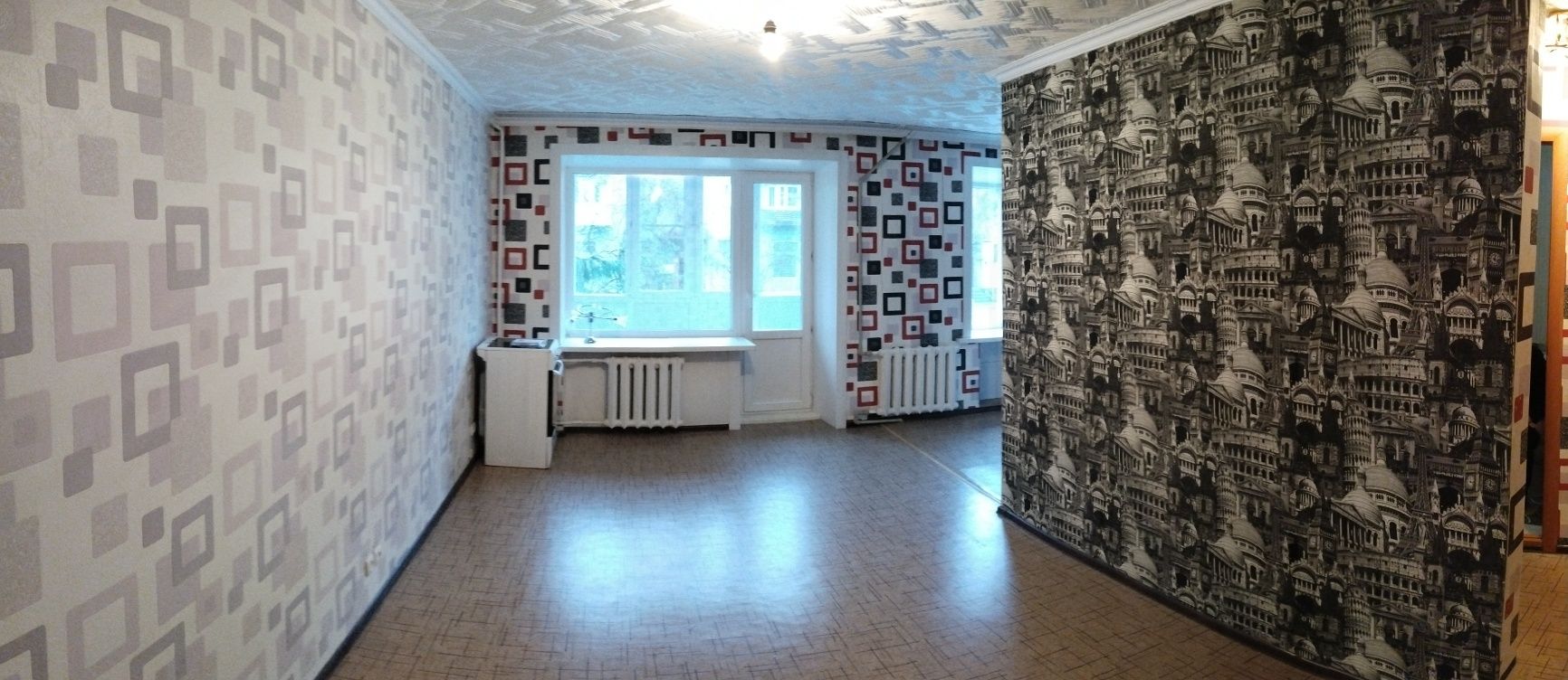 Продам 3-х комнатную квартиру на 2 этаже, г. Серебрянск