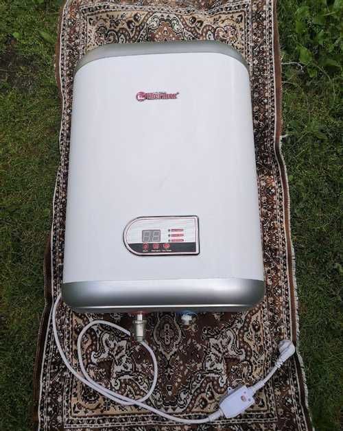 Водонагреватель плоский новый 30л Thermex IF 30V