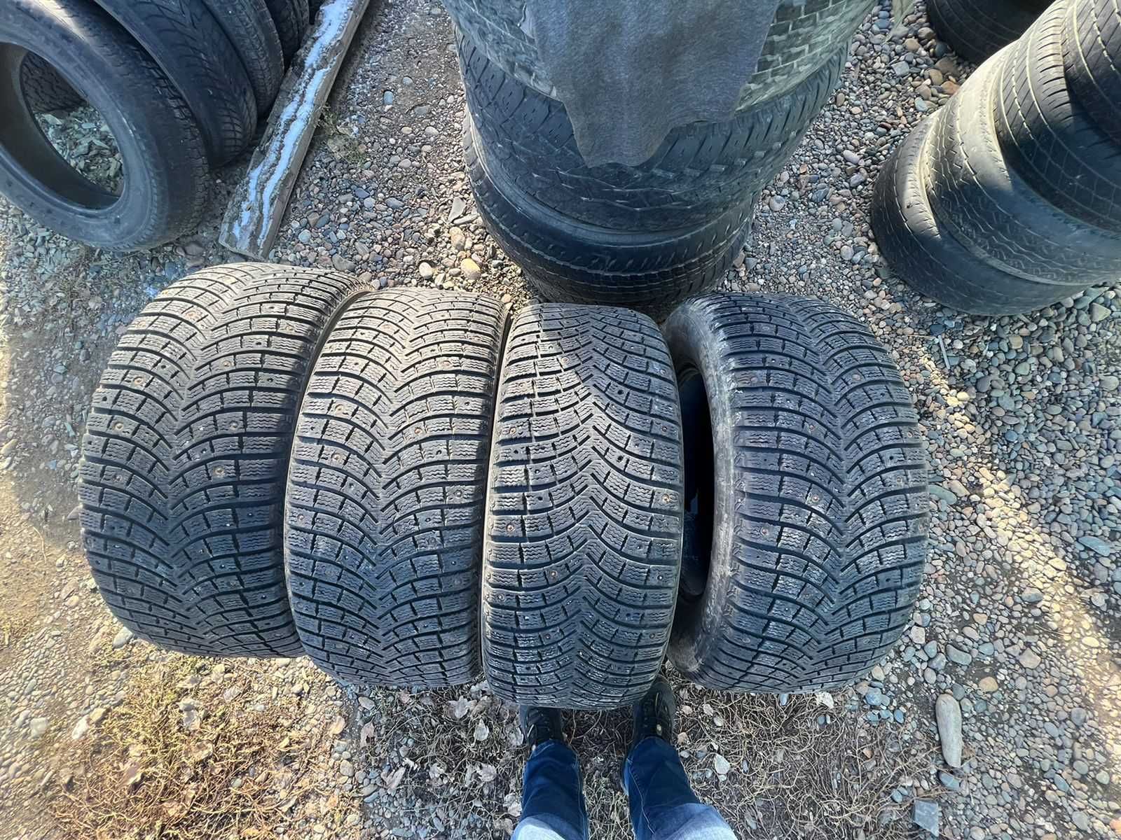 Продам шины зима 285/60 R18