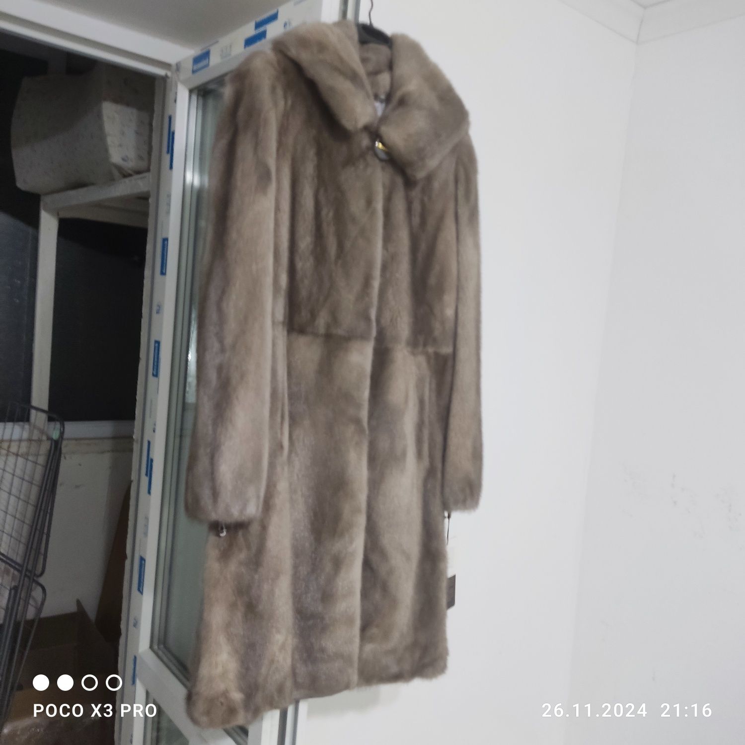 Продам шубу новую