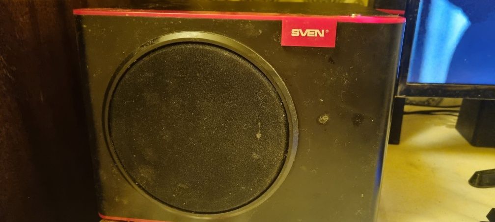 Продаю колонки Sven(сабвуфер)