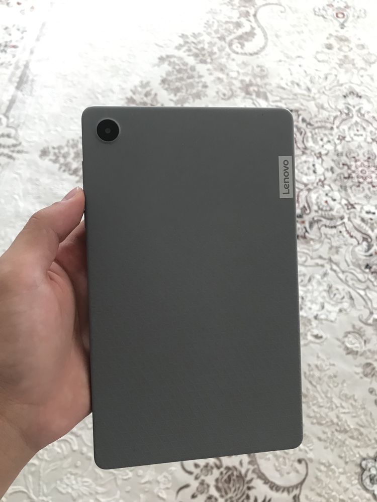 Продаю Планшет Android Lenovo Tab M8