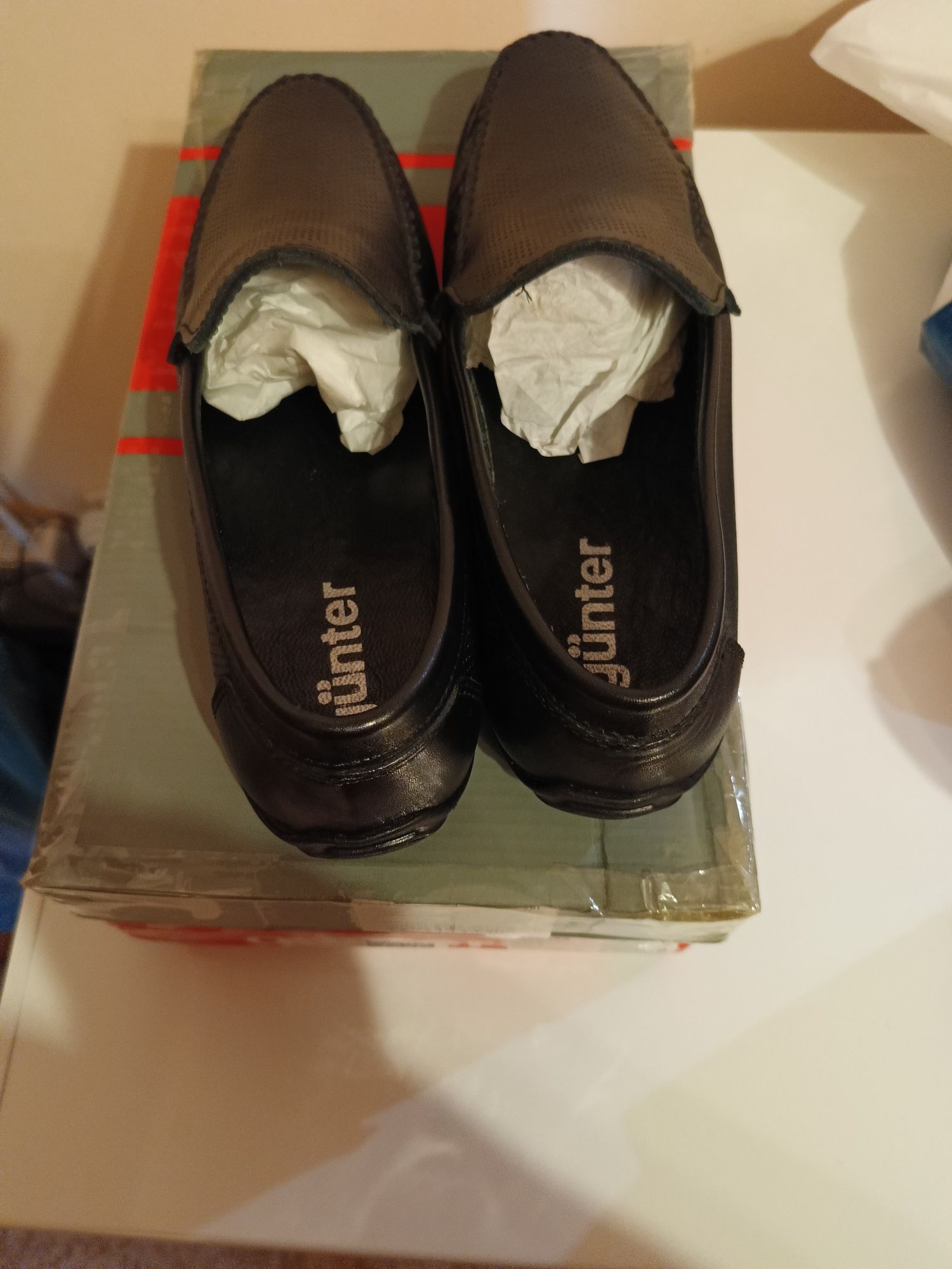 Продам мокасины мужские
