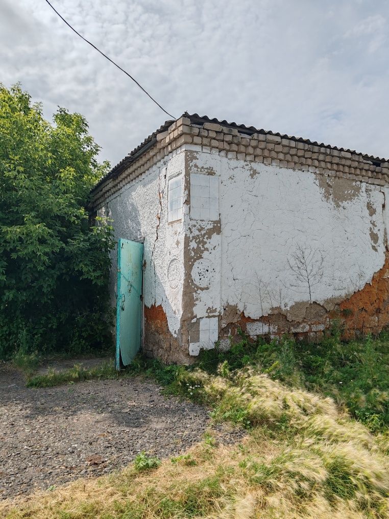 Здания бывшего магазина