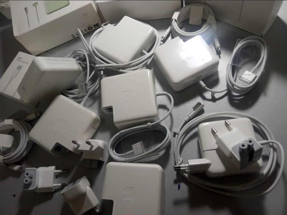 на MacBook (макбук) - зарядка, блок питания (60W и другие)