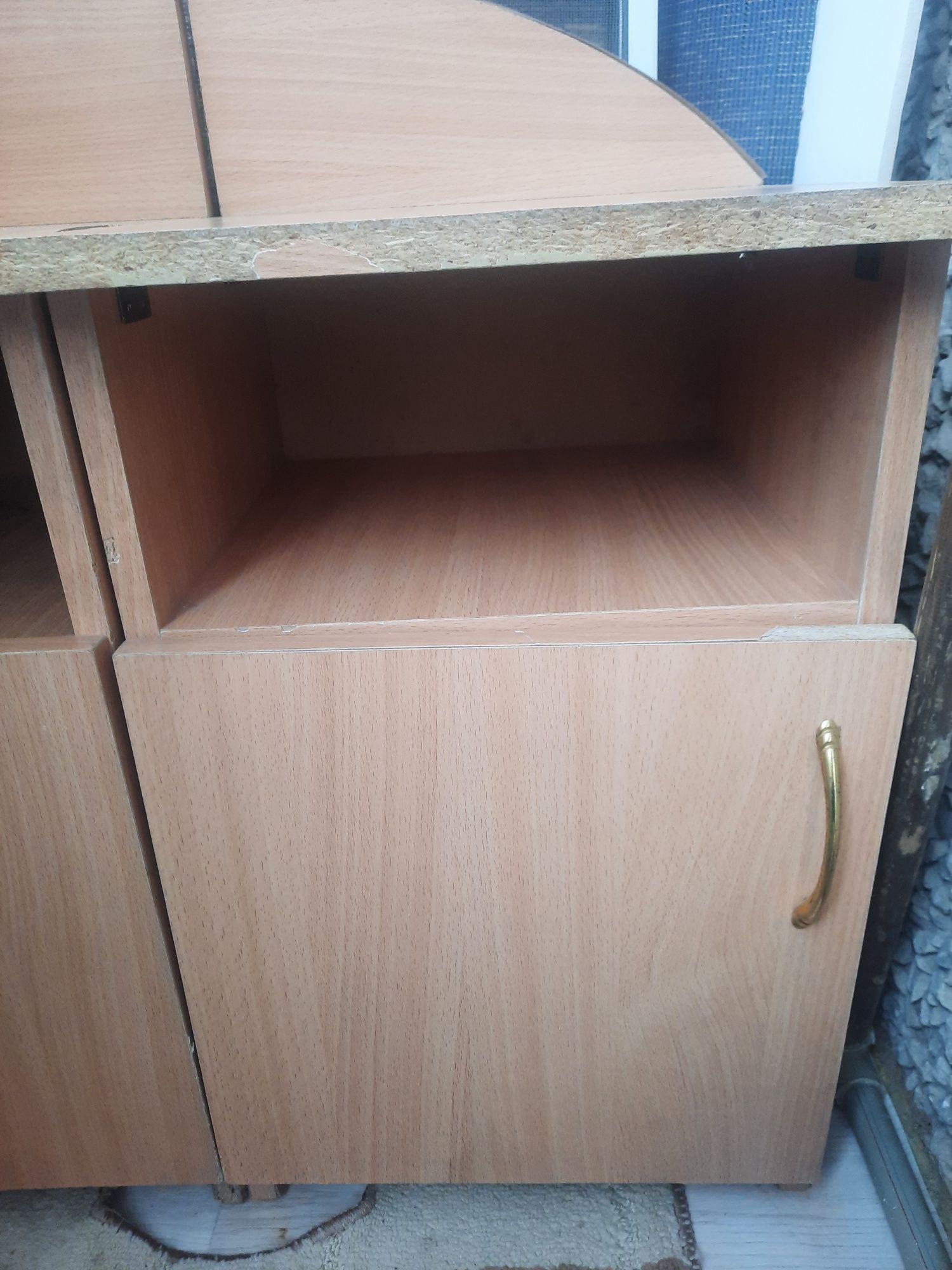 Продам  кровать с тумбочкой