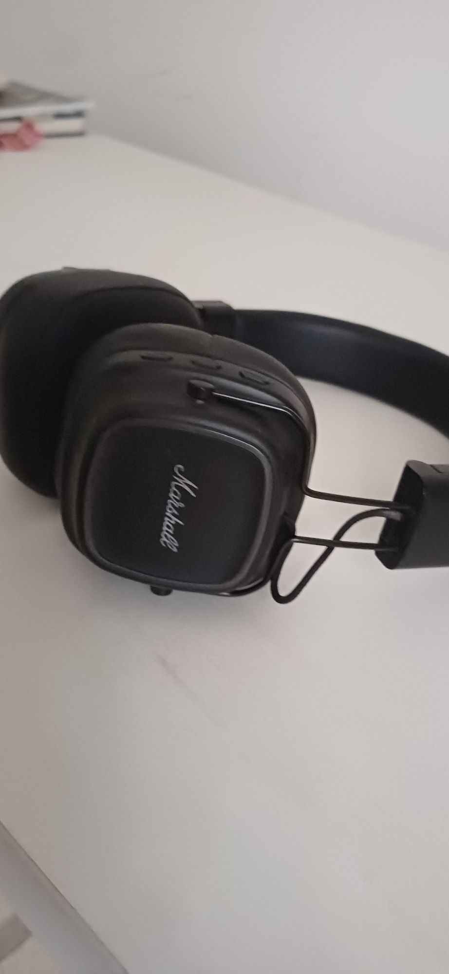 Продам  наушники 4000