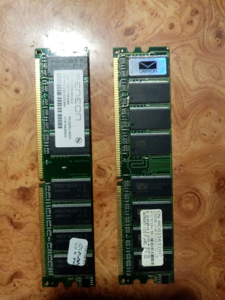 Оперативная память DDR-400 (256 и 512 Mb