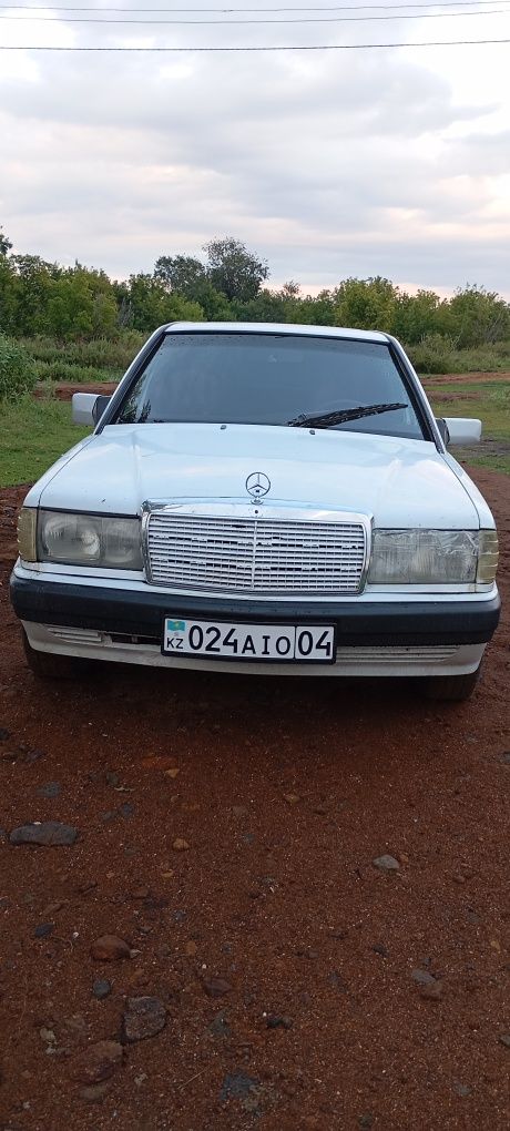 Mercedes Benz 190